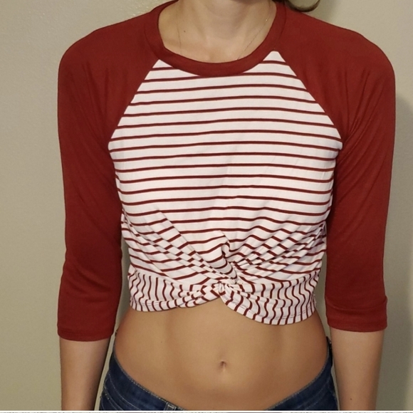 Bundle crop tops size small old navy! - Picture 3 of 5